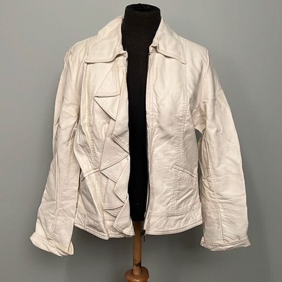Candies Women's Cream Full Zip Ruffle Faux Leather Jacket - Picture 10 of 12